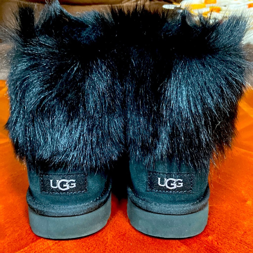 Ugg Booties Black EUC